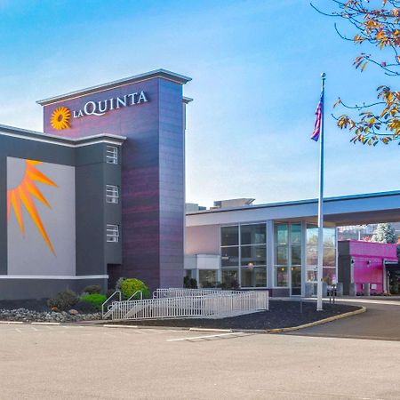 La Quinta By Wyndham Clifton/Rutherford Exterior photo