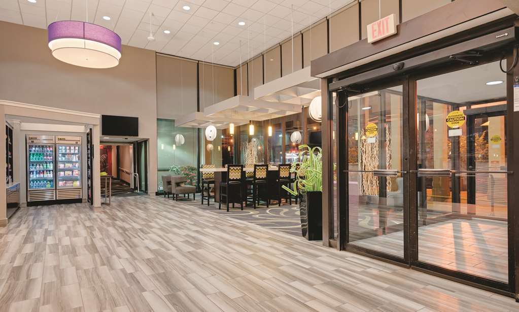 La Quinta By Wyndham Clifton/Rutherford Interior photo