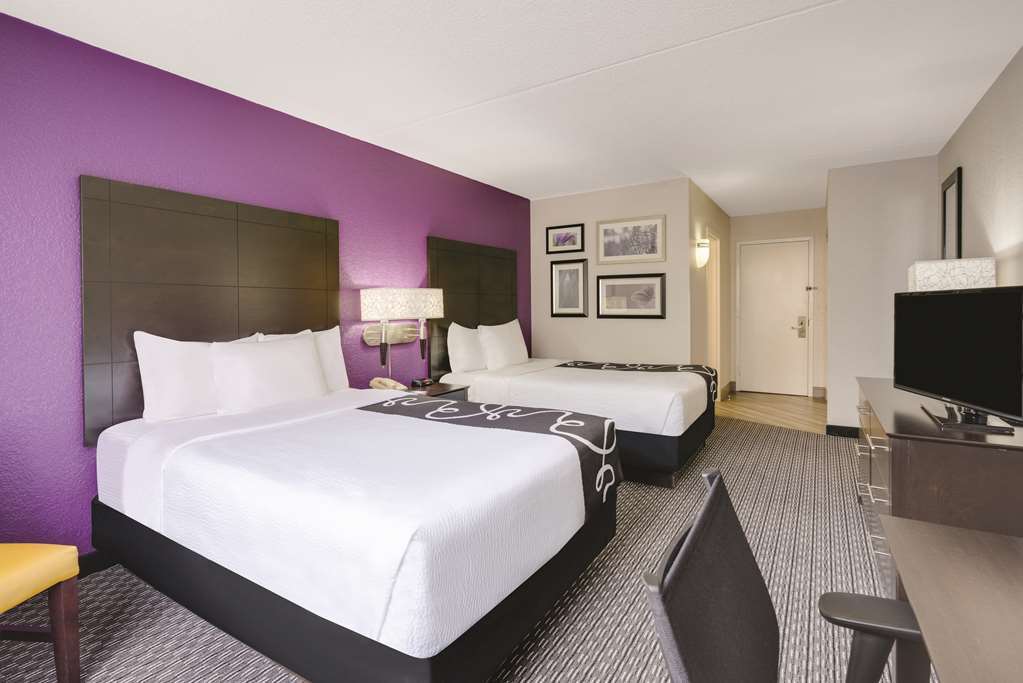 La Quinta By Wyndham Clifton/Rutherford Room photo